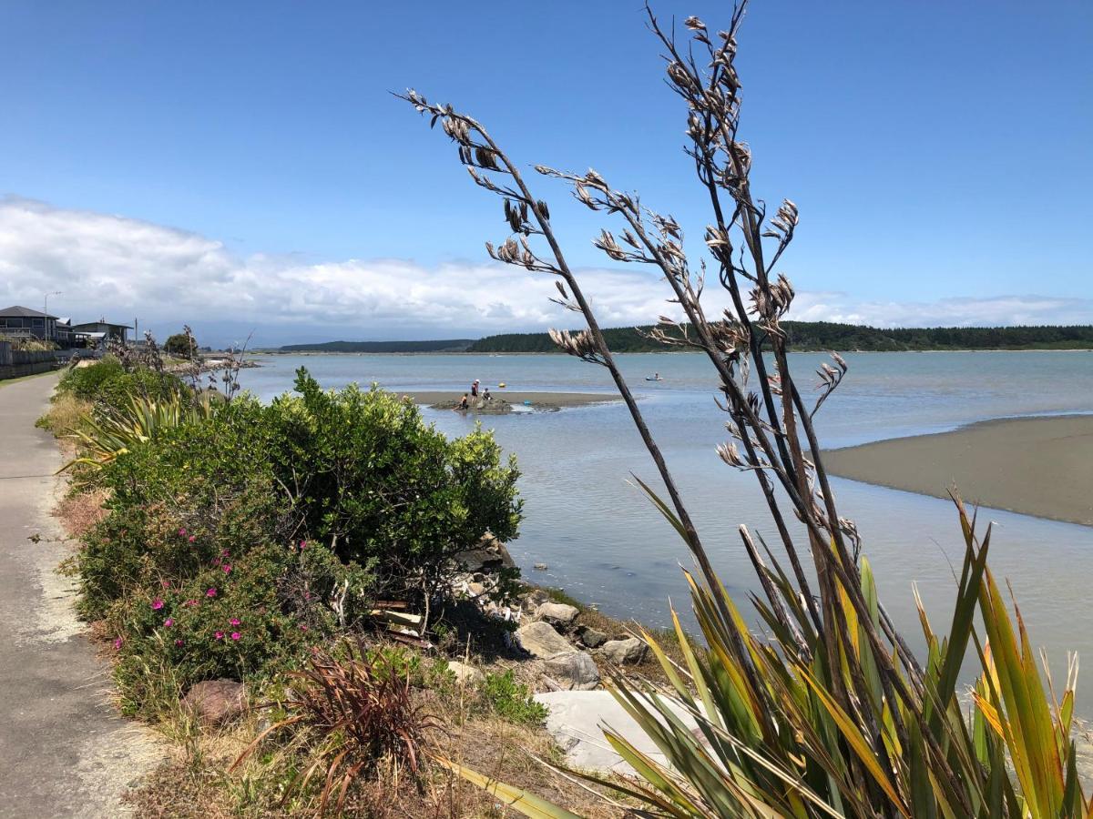 Nikau'S On Palmer Foxton Beach Экстерьер фото